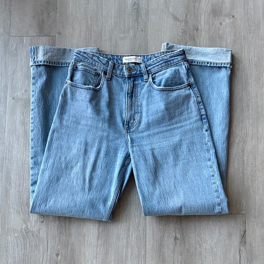 Abercrombie & Fitch 90s Relaxed High Rise